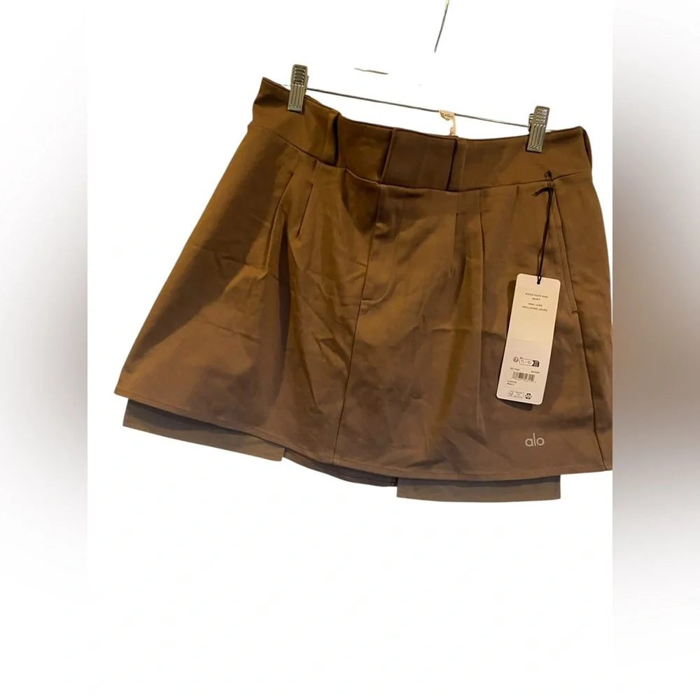 NWT Alo Yoga good days mini skirt MUSHROOM Size L